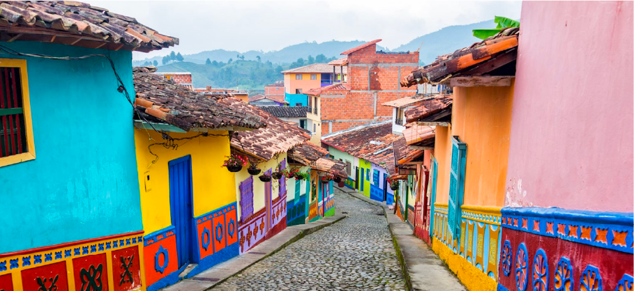 Accion de Gracias en Bogota y Medellin